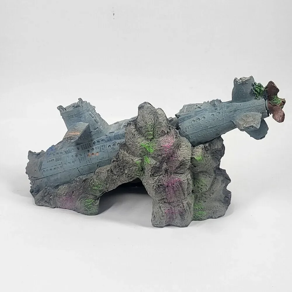 Sunken Submarine Shipwreck Aquarium Decor Statue 12